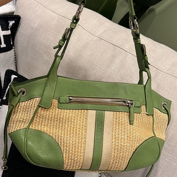 Prada green summer bag - Picture 3 of 9